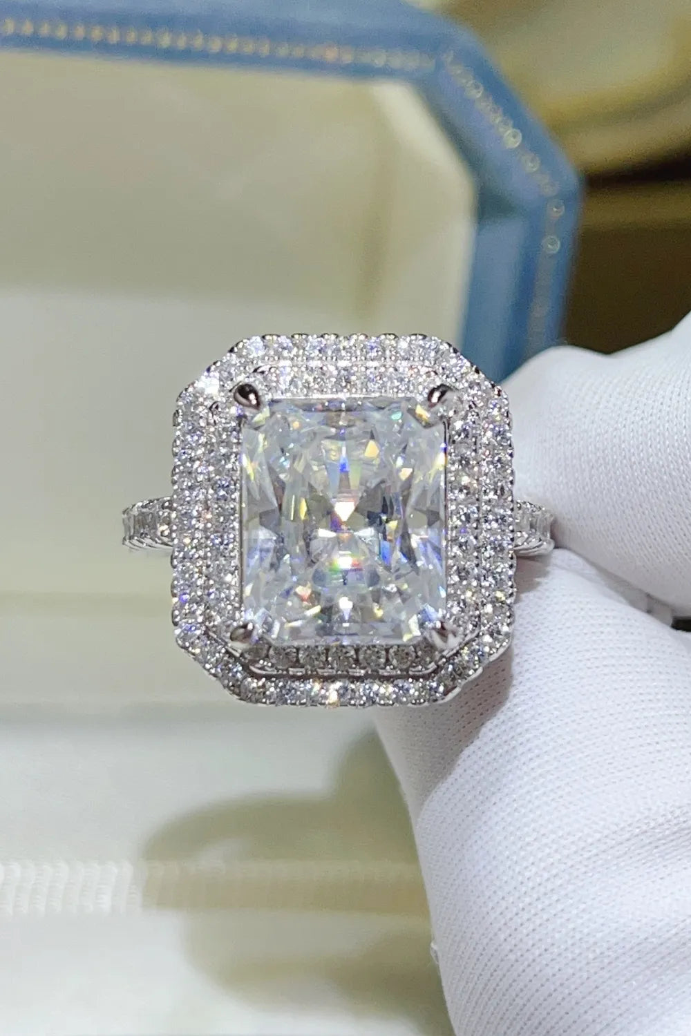 44a02732-13a8-4b67-ace1-b4aed97f0616-Max