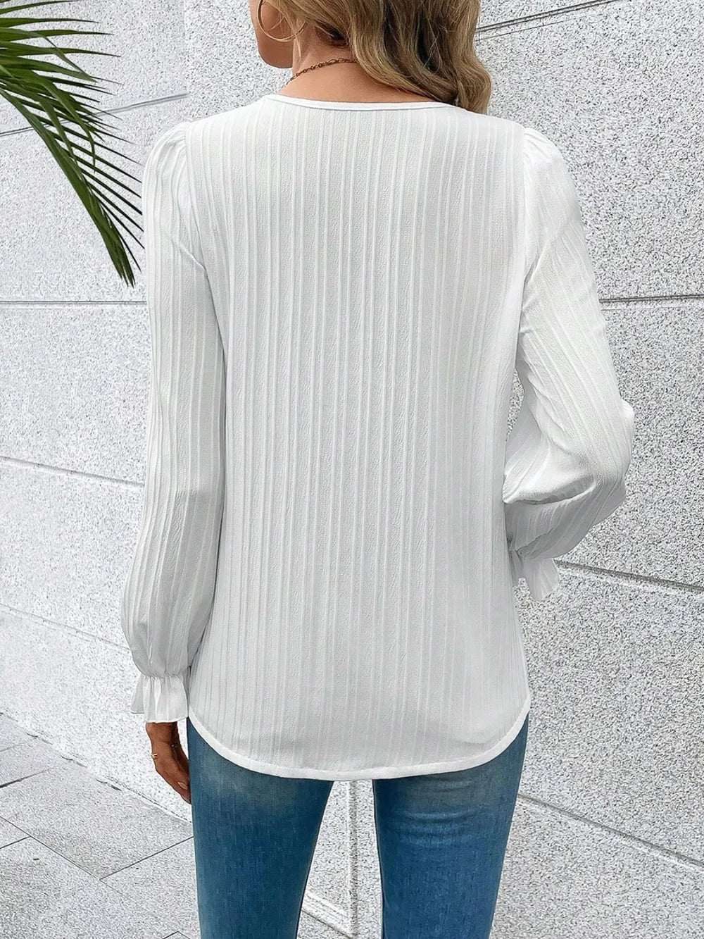 6c84a2c515f6437faf75ca3a3df8307c-Max